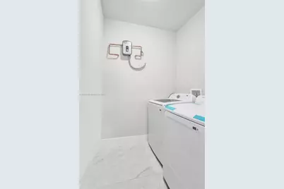 211 NW 14th Ct, Dania Beach, FL 33004 - Photo 17