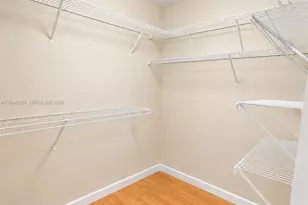 18338 NW 68th Ave, Hialeah, FL 33015 - Photo 15