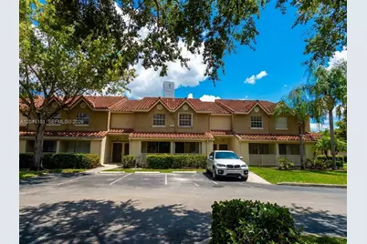 18338 NW 68th Ave #D, Hialeah, FL 33015 - Photo 3