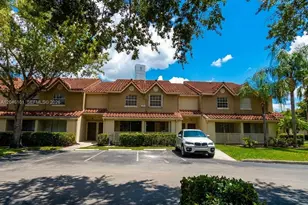 18338 NW 68th Ave, Hialeah, FL 33015 - Photo 3