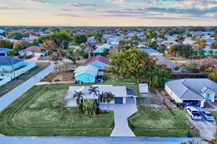 981 SW Bay State Rd, Port Saint Lucie, FL 34953 - Photo 17