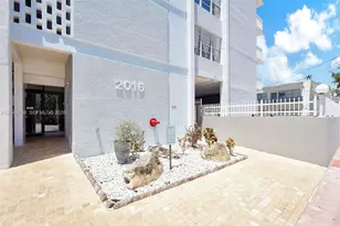 2016 Bay Dr, Miami Beach, FL 33141 - Photo 29