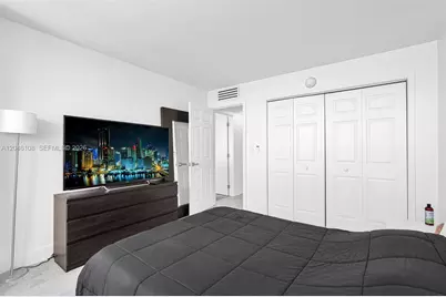 2016 Bay Dr #808, Miami Beach, FL 33141 - Photo 11