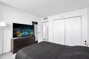 2016 Bay Dr, Miami Beach, FL 33141 - Photo 11