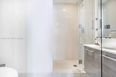 650 NE 32nd St #2005, Miami, FL 33137 - Photo 15