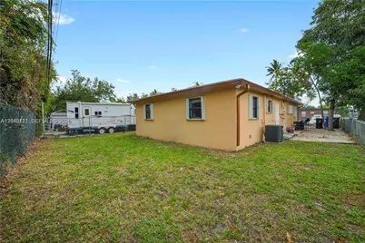 817 NW 12th Ave #2, Fort Lauderdale, FL 33311 - Photo 13