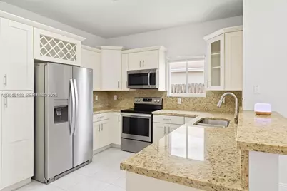 1110 NE 1st Ave #1110, Fort Lauderdale, FL 33304 - Photo 1