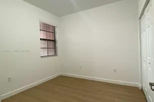 3538 W 88th Terrace, Hialeah Gardens, FL 33018 - Photo 23