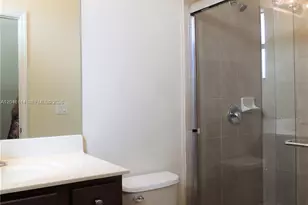 3538 W 88th Terrace, Hialeah Gardens, FL 33018 - Photo 19