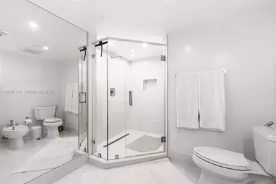 5757 Collins Ave #2207, Miami Beach, FL 33140 - Photo 21