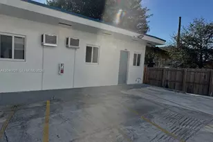 1450 SW 4th St, Miami, FL 33135 - Photo 15