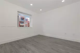 8085 NW 8th St, Miami, FL 33126 - Photo 15