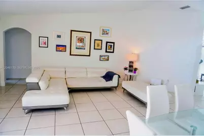 16850 Crestview Ln, Weston, FL 33326 - Photo 11