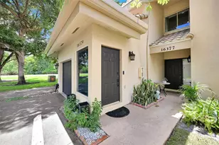 16379 Malibu Dr, Weston, FL 33326 - Photo 3