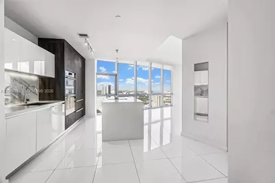 851 NE 1st Ave #2802, Miami, FL 33132 - Photo 3