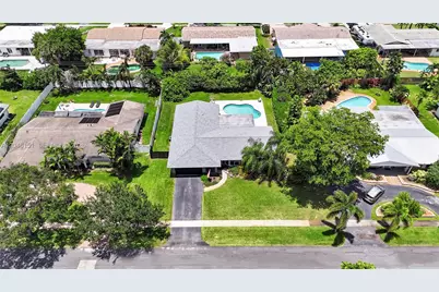 5581 SW 7th St, Plantation, FL 33317 - Photo 45
