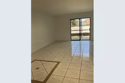 852 NE 209th St #104-38, Miami, FL 33179 - Photo 3