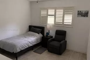 10321 SW 17th St, Miami, FL 33165 - Photo 5