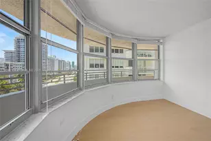 5555 Collins Ave, Miami Beach, FL 33140 - Photo 17