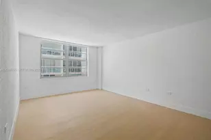 5555 Collins Ave, Miami Beach, FL 33140 - Photo 9