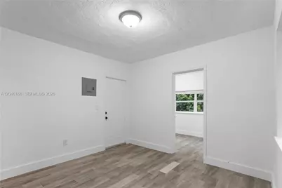 27 NE 60th Ter #2, Miami, FL 33137 - Photo 5