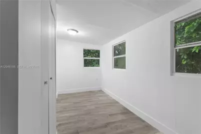 27 NE 60th Ter #2, Miami, FL 33137 - Photo 11