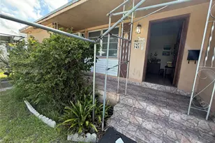 745 NW 32nd Ave, Miami, FL 33125 - Photo 3
