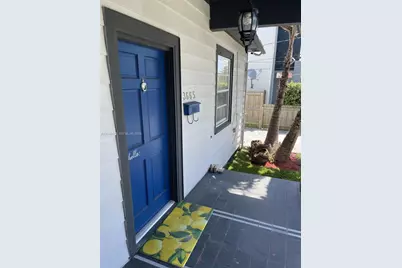 3665 SW 15th St, Miami, FL 33145 - Photo 15