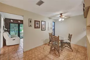 9120 SW 49th St, Cooper City, FL 33328 - Photo 13