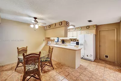 9120 SW 49th St, Cooper City, FL 33328 - Photo 21