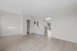 8135 Crespi Blvd, Miami Beach, FL 33141 - Photo 13