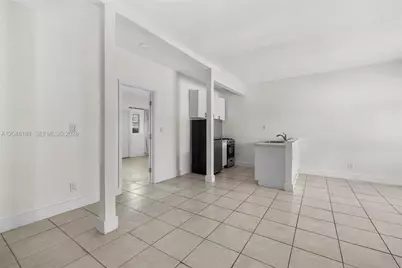 8135 Crespi Blvd #4, Miami Beach, FL 33141 - Photo 19