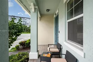 3944 Poinciana Ln, Hollywood, FL 33021 - Photo 5