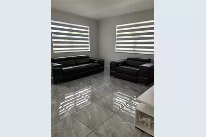 734 E 39th St, Hialeah, FL 33013 - Photo 7
