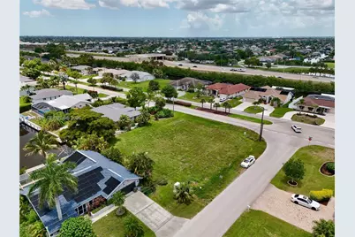 2014 Everest Pkwy, Cape Coral, FL 33904 - Photo 21
