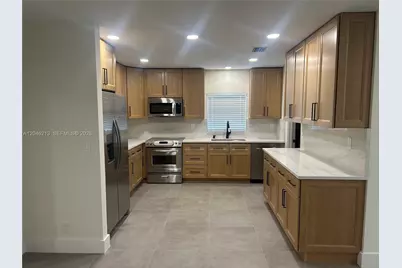 9723 SW 3rd St, Boca Raton, FL 33428 - Photo 1