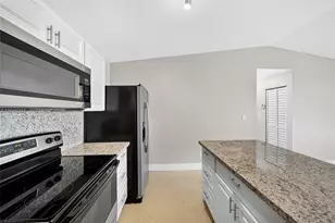 17501 SW 142nd Ct, Miami, FL 33177 - Photo 15