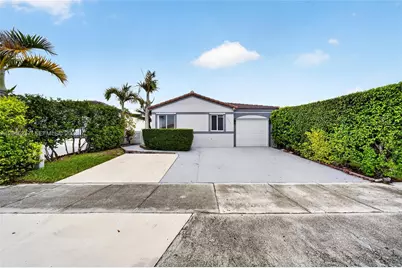 17501 SW 142nd Ct, Miami, FL 33177 - Photo 1
