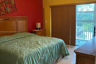 330 SE 2nd St, Hallandale Beach, FL 33009 - Photo 11