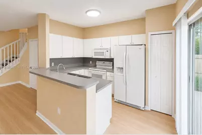 8526 NW 107th Psge #2-40, Doral, FL 33178 - Photo 1