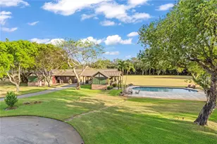 8705 Surrey Ln, Boca Raton, FL 33496 - Photo 5
