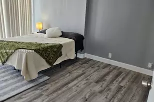 7601 E Treasure Dr, North Bay Village, FL 33141 - Photo 17