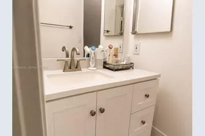 7954 NW 41st Ct, Sunrise, FL 33351 - Photo 7