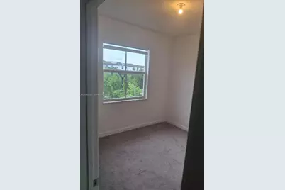 2439 NW 131st Cir, Miami, FL 33167 - Photo 19