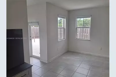 2439 NW 131st Cir, Miami, FL 33167 - Photo 19