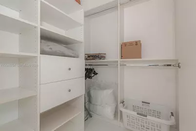 200 Biscayne Boulevard Way #5109, Miami, FL 33131 - Photo 19