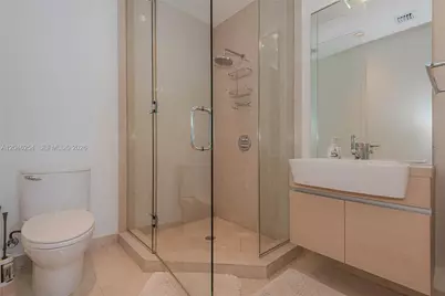 200 Biscayne Boulevard Way #5109, Miami, FL 33131 - Photo 25