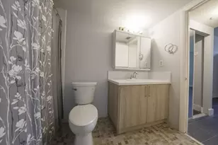 1470 NE 123rd St, North Miami, FL 33161 - Photo 7