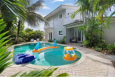 517 NE 2nd Pl, Dania Beach, FL 33004 - Photo 75