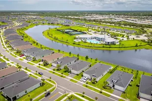 1000 SE Crosswood Wy, Port Saint Lucie, FL 34984 - Photo 57